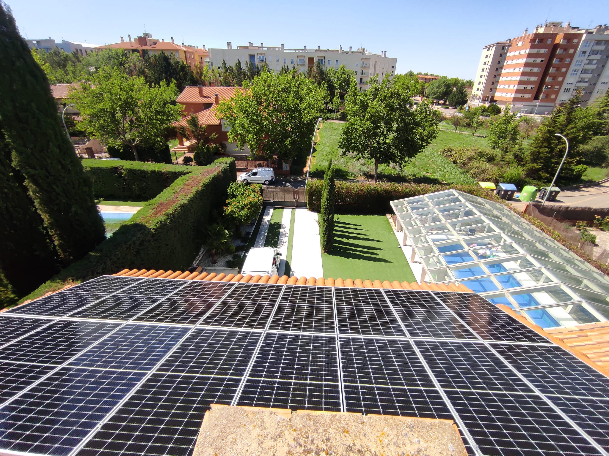Instalación fotovoltaica en vivienda unifamiliar en Teruel